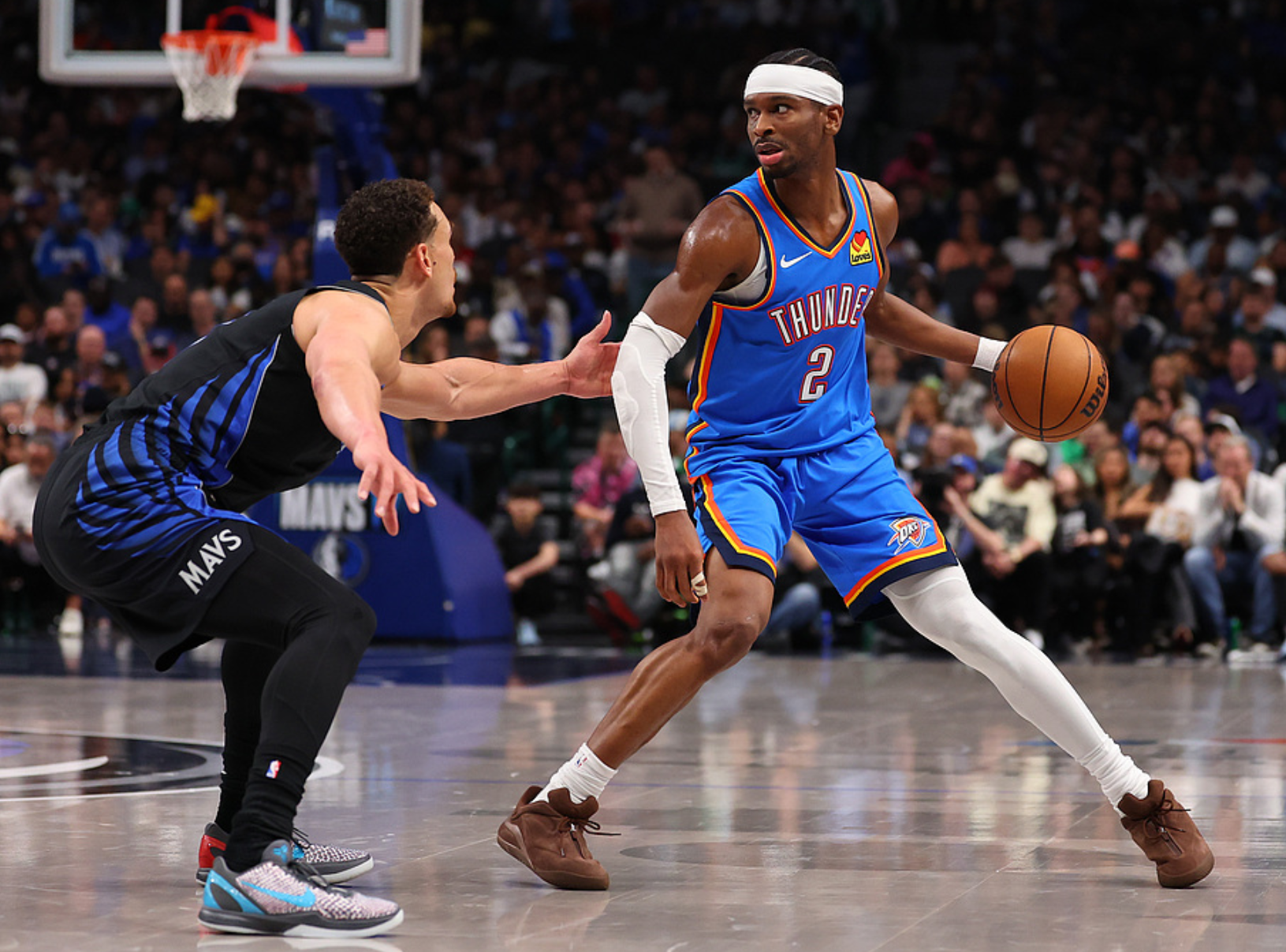 开云APP-雷霆100-87击败独行侠！亚历打破尘封63年NBA纪录，登顶历史第一